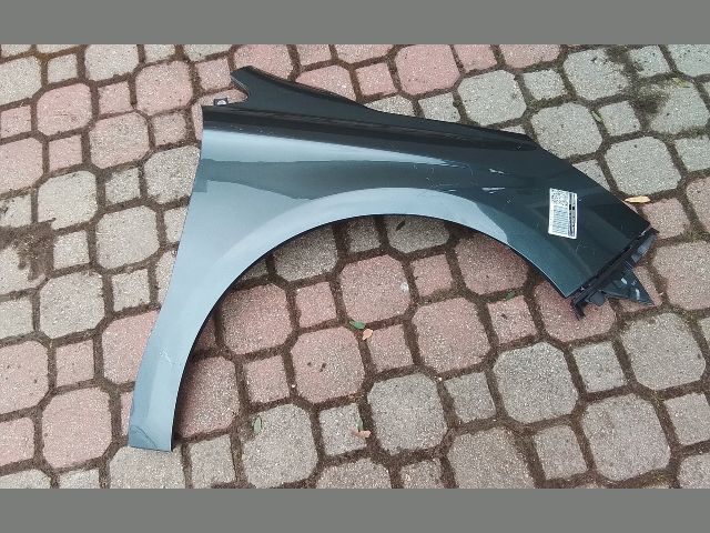 bontott CITROËN C4 Jobb első Sárvédő