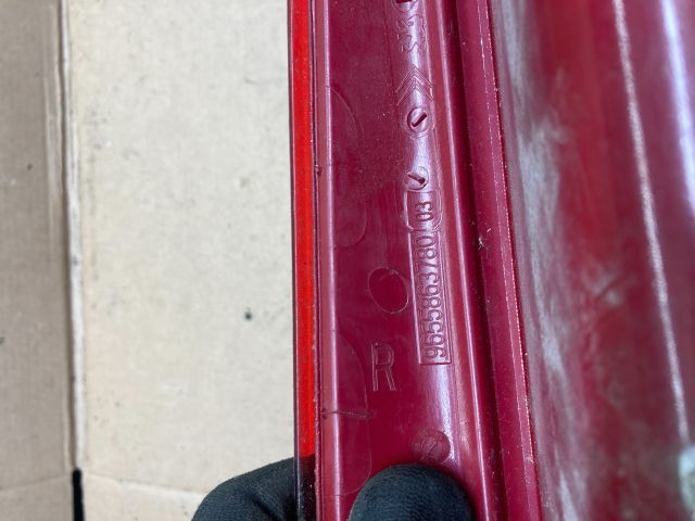 bontott CITROËN C4 Jobb Felső Hátsó Lámpa