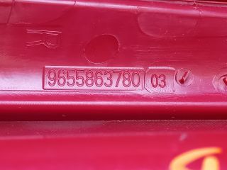 bontott CITROËN C4 Jobb Felső Hátsó Lámpa