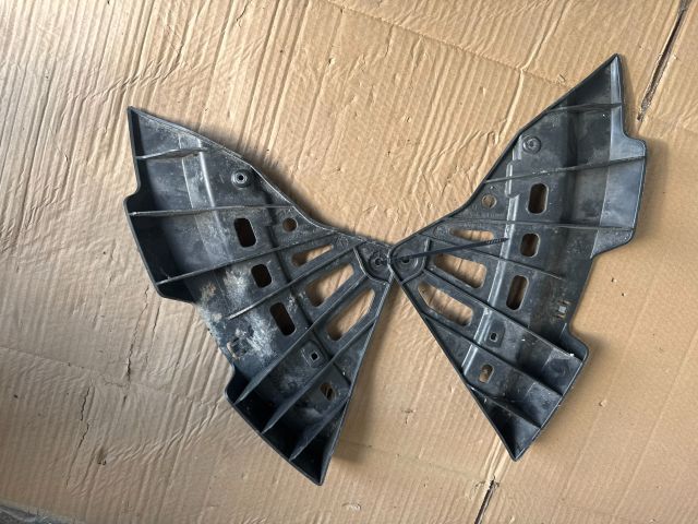 bontott CITROËN C4 Jobb Fényszóró Tartó