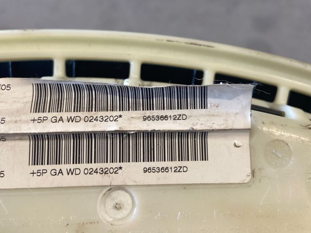 bontott CITROËN C4 Jobb Oldallégzsák