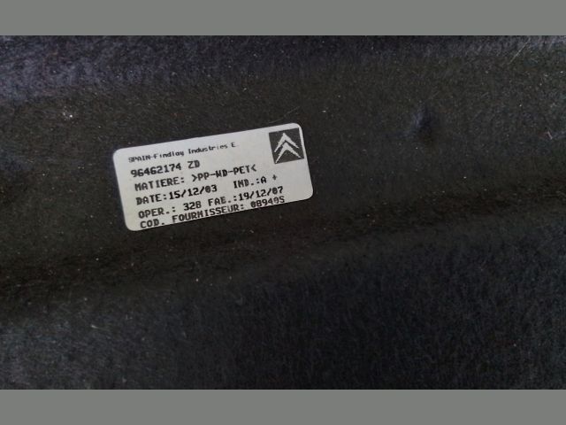 bontott CITROËN C4 Kalaptartó