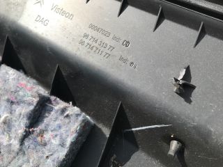 bontott CITROËN C4 Kesztyűtartó