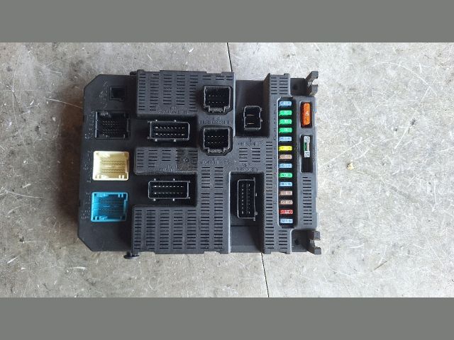 bontott CITROËN C4 Komfort Elektronika