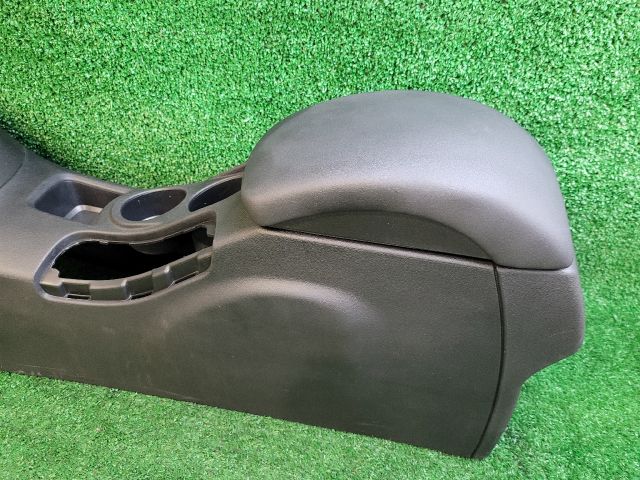 bontott CITROËN C4 Könyöklő