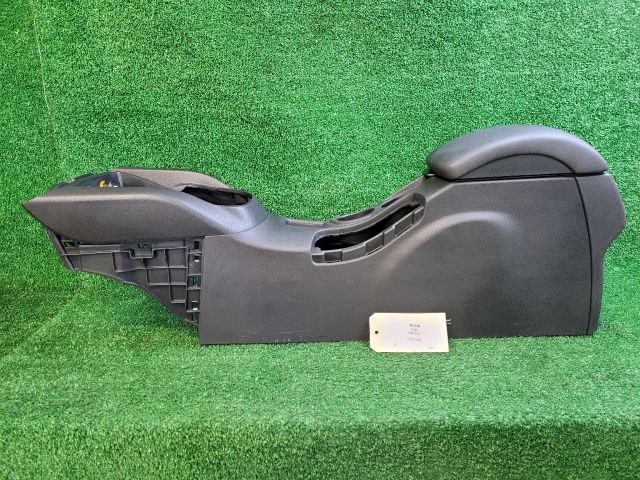 bontott CITROËN C4 Könyöklő