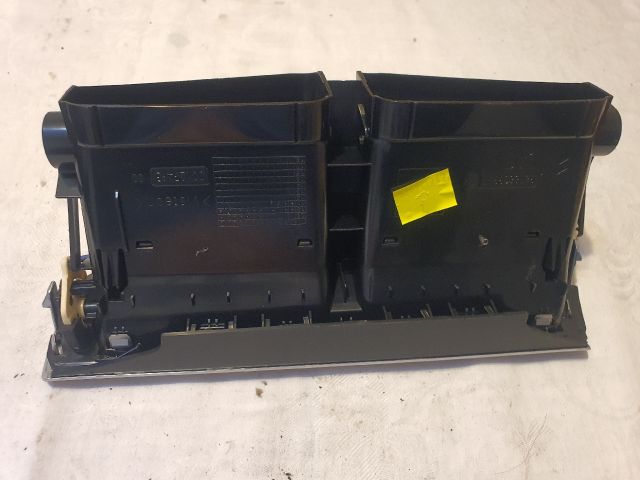 bontott CITROËN C4 Középső Szellőző