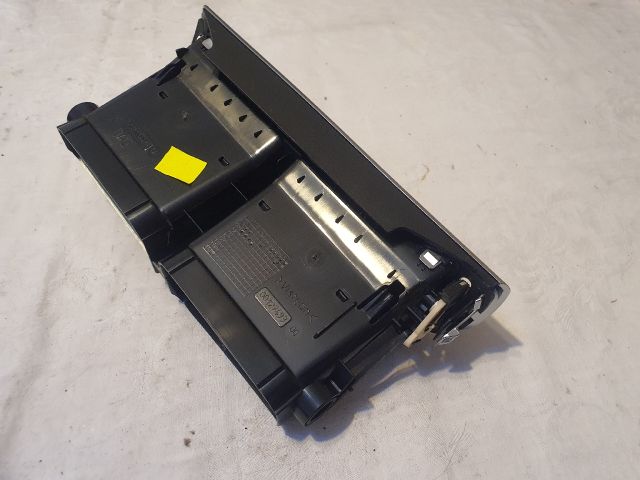 bontott CITROËN C4 Középső Szellőző