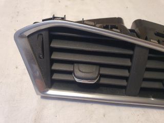 bontott CITROËN C4 Középső Szellőző