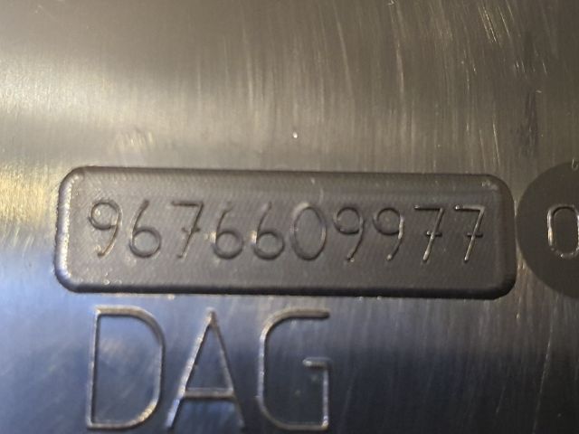 bontott CITROËN C4 Középső Szellőző