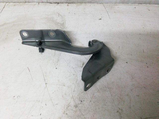 bontott CITROËN C4 Motorháztető Jobb Zsanér