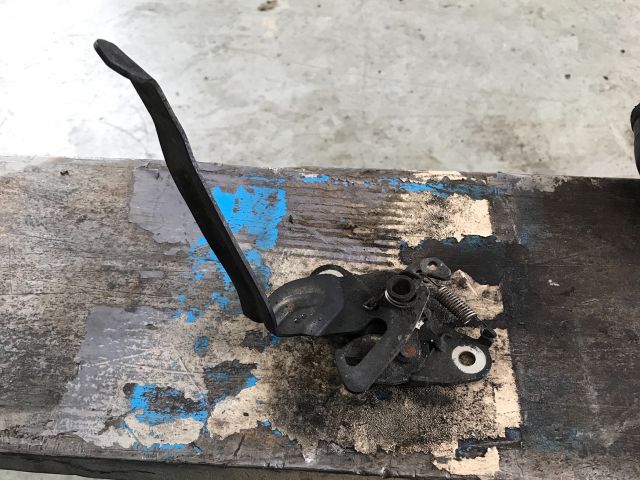 bontott CITROËN C4 Motorháztető Zárszerkezet