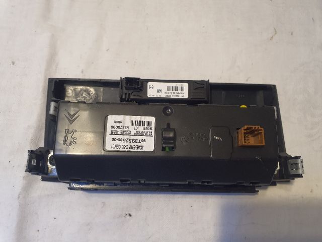 bontott CITROËN C4 Multifunkciós Kijelző