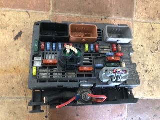 bontott CITROËN C4 PICASSO Biztosítéktábla Motortér