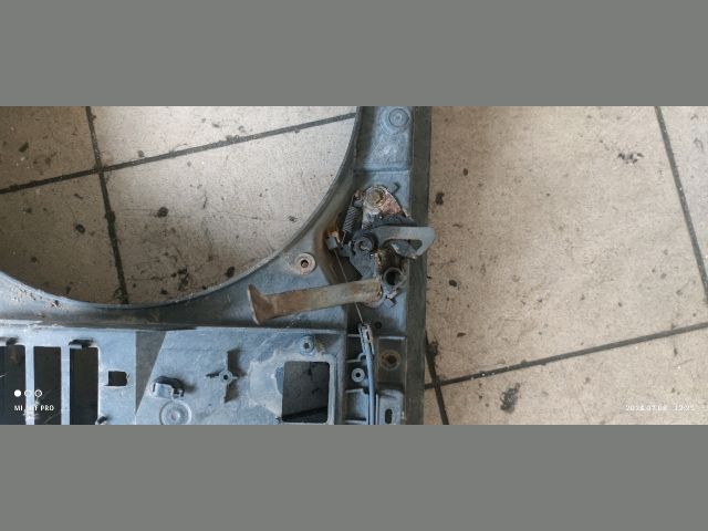 bontott CITROËN C4 PICASSO Homlokfal (Üres lemez)