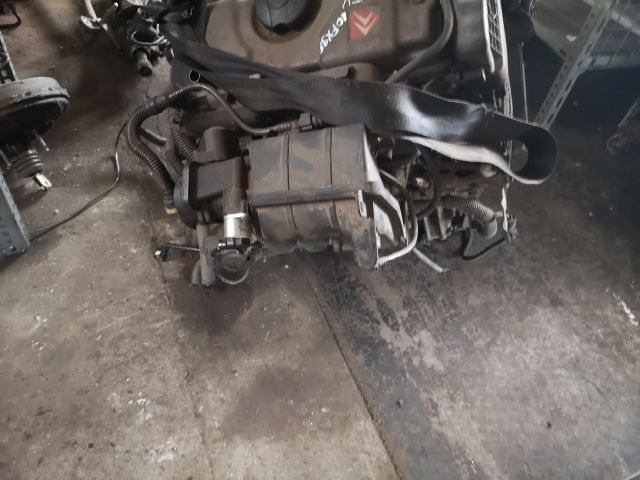 bontott CITROËN C4 PICASSO Motor (Fűzött blokk hengerfejjel)
