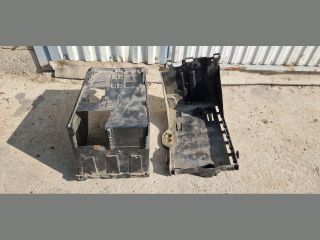 bontott CITROËN C4 PICASSO Akkumulátor Fedél