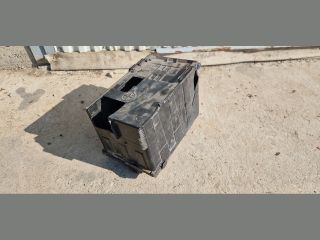 bontott CITROËN C4 PICASSO Akkumulátor Fedél