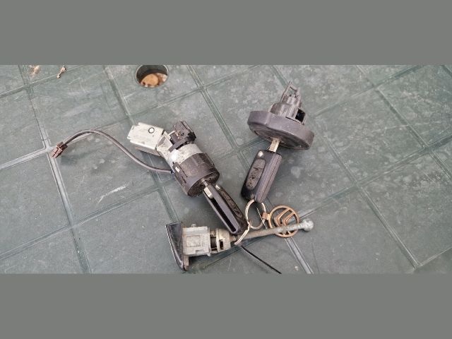 bontott CITROËN C4 PICASSO Gyújtáskapcsoló Házzal