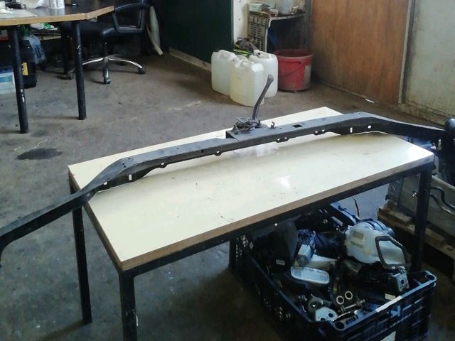 bontott CITROËN C4 PICASSO Homlokfal (Üres lemez)