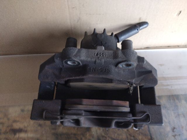 bontott CITROËN C4 PICASSO Jobb első Féknyereg Munkahengerrel