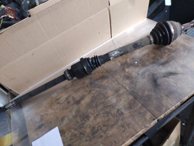 bontott CITROËN C4 PICASSO Jobb Féltengely