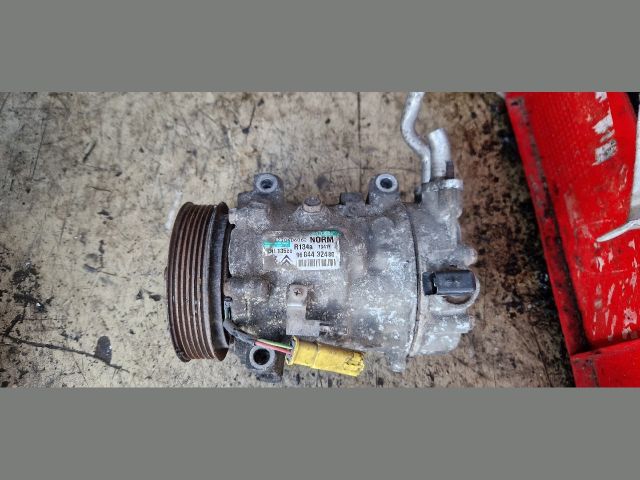 bontott CITROËN C4 PICASSO Klímakompresszor