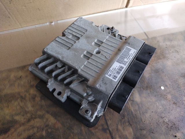 bontott CITROËN C4 PICASSO Motorvezérlő