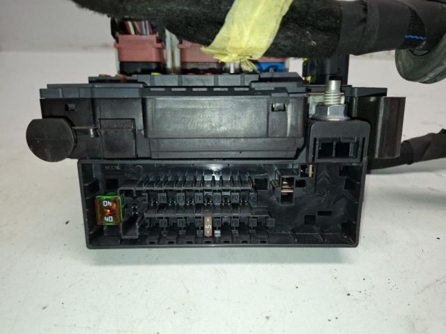 bontott CITROËN C4 PICASSO Biztosítéktábla Motortér