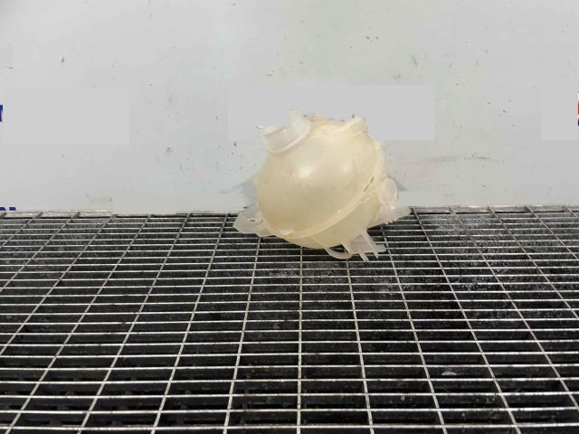 bontott CITROËN C4 PICASSO Kiegyenlítő Tartály