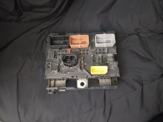 bontott CITROËN C4 PICASSO Biztosítéktábla Motortér