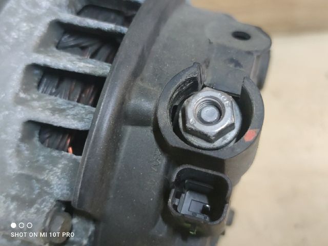 bontott CITROËN C4 PICASSO Generátor