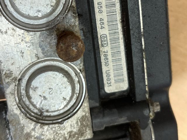 bontott CITROËN C4 PICASSO ABS Kocka