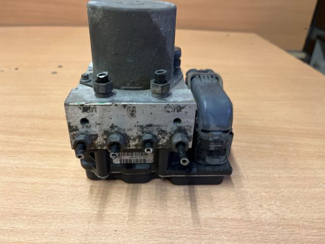 bontott CITROËN C4 PICASSO ABS Kocka