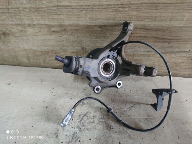 bontott CITROËN C4 PICASSO Bal első Csonkállvány Kerékaggyal