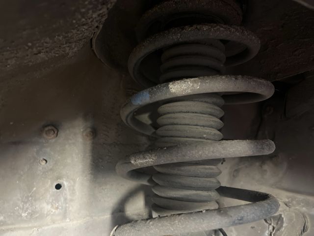 bontott CITROËN C4 PICASSO Bal első Rugó