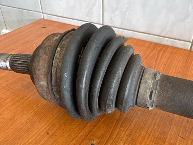 bontott CITROËN C4 PICASSO Bal Féltengely