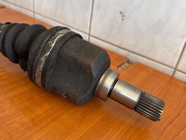 bontott CITROËN C4 PICASSO Bal Féltengely