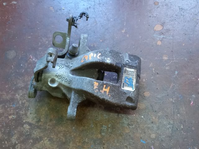 bontott CITROËN C4 PICASSO Bal hátsó Féknyereg Munkahengerrel