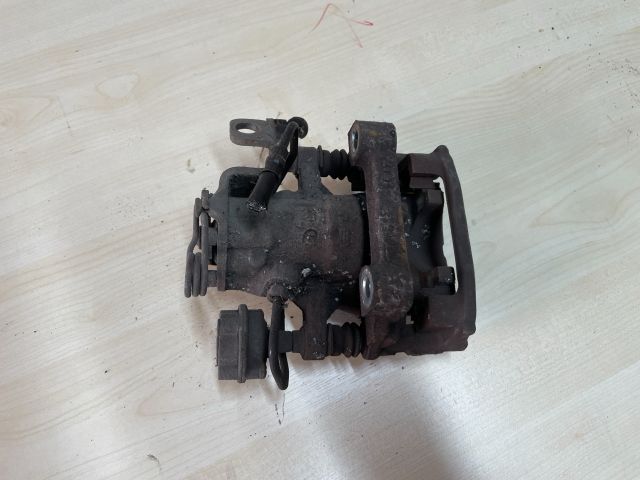 bontott CITROËN C4 PICASSO Bal hátsó Féknyereg Munkahengerrel