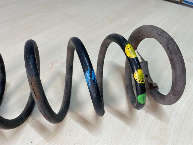 bontott CITROËN C4 PICASSO Bal hátsó Rugó