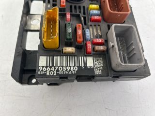 bontott CITROËN C4 PICASSO Biztosítéktábla Motortér