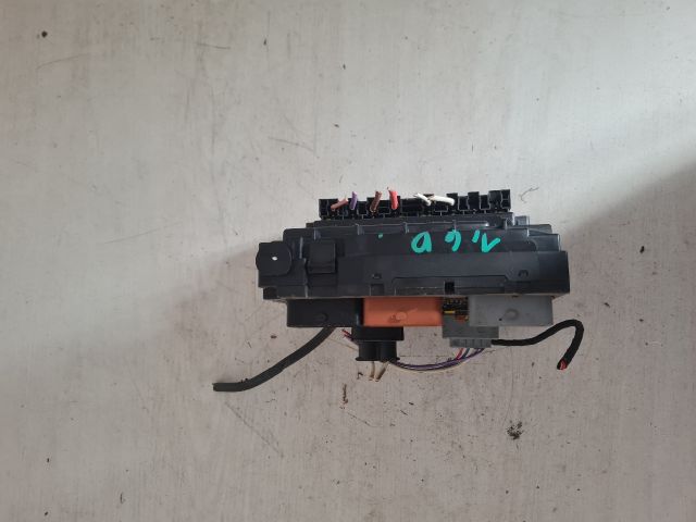 bontott CITROËN C4 PICASSO Biztosítéktábla Motortér