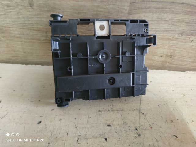 bontott CITROËN C4 PICASSO Biztosítéktábla Motortér