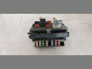 bontott CITROËN C4 PICASSO Biztosítéktábla Motortér