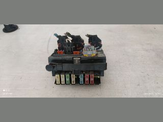 bontott CITROËN C4 PICASSO Biztosítéktábla Motortér