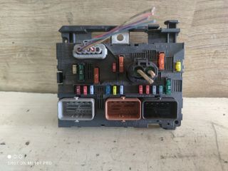 bontott CITROËN C4 PICASSO Biztosítéktábla Motortér