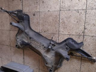 bontott CITROËN C4 PICASSO Első Bölcső