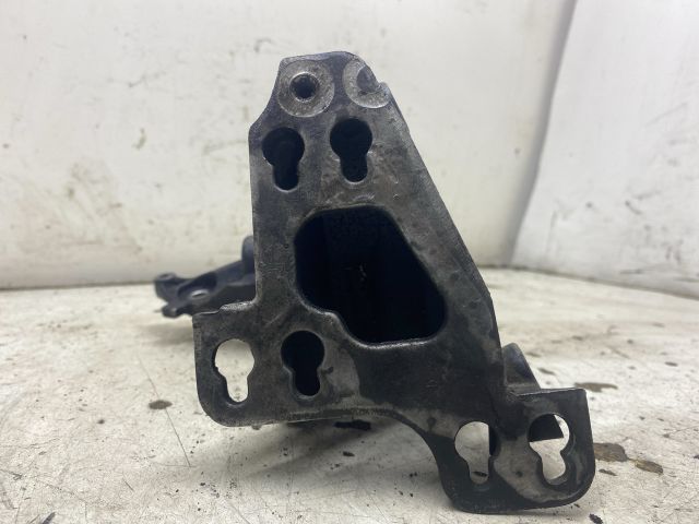 bontott CITROËN C4 PICASSO Generátor Tartó Bak