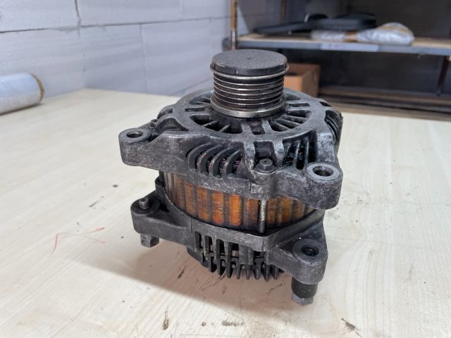 bontott CITROËN C4 PICASSO Generátor